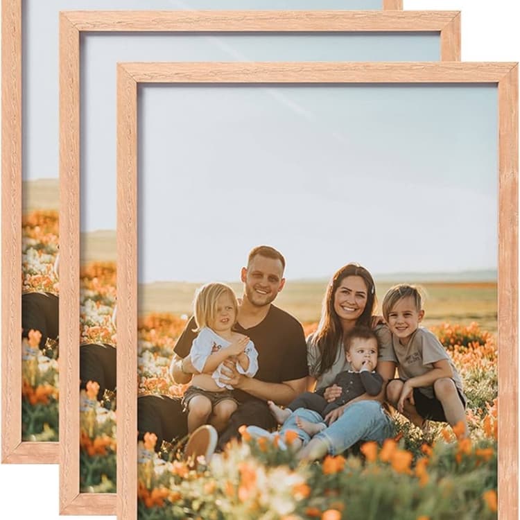 إطار صور خشبي