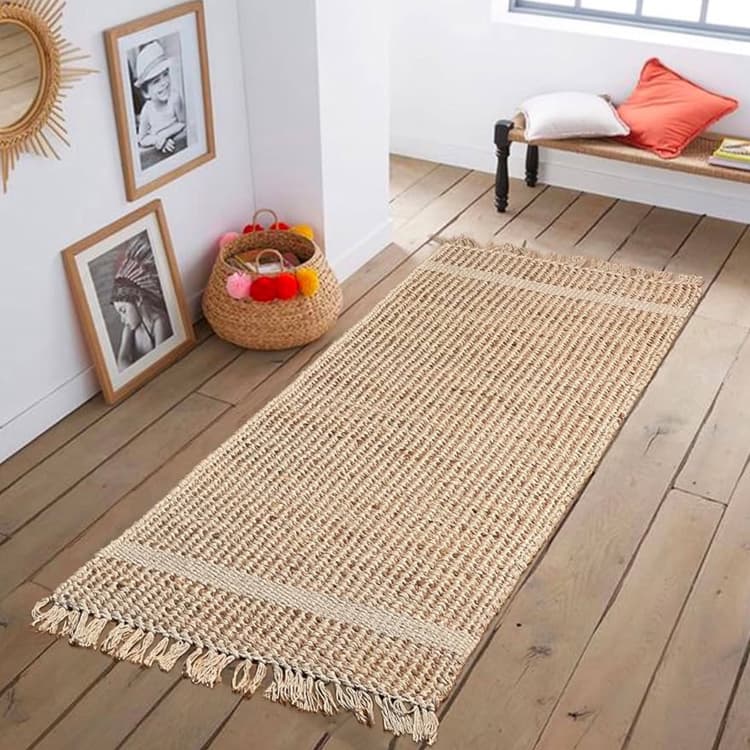 سجّادة صغيرة منسوجة